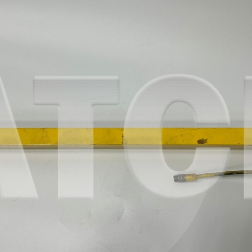Banner 28" Light Curtain USE2824YP2 Emitter