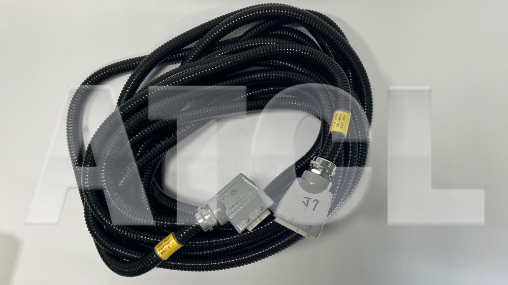 Unity M power cable 7 - 16PIN 15米 台製黑色浪管