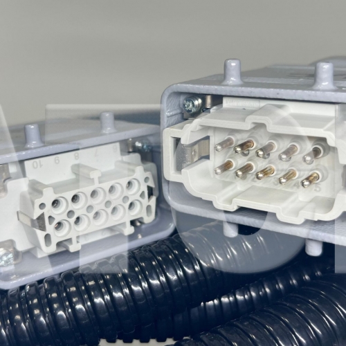 Unity M power cable 7 - 16PIN 15米 台製黑色浪管