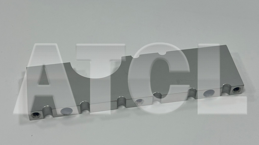 Plate Tube Clamp Mid